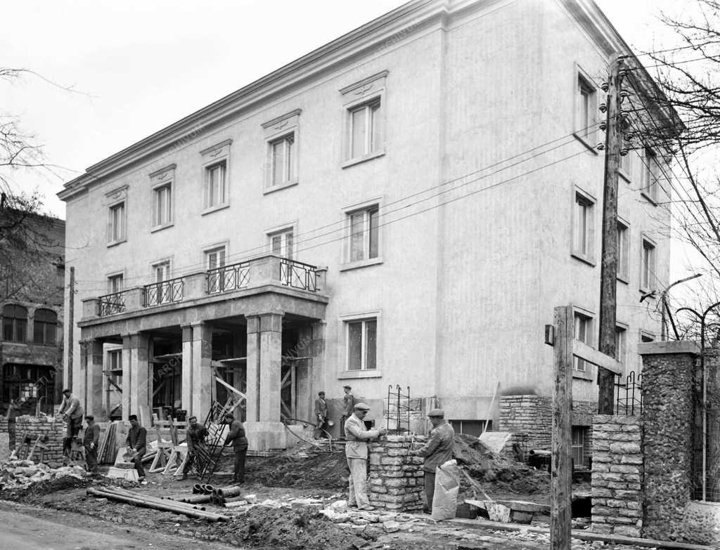 Építőipar - A MÁV éjjeli szanatóriuma