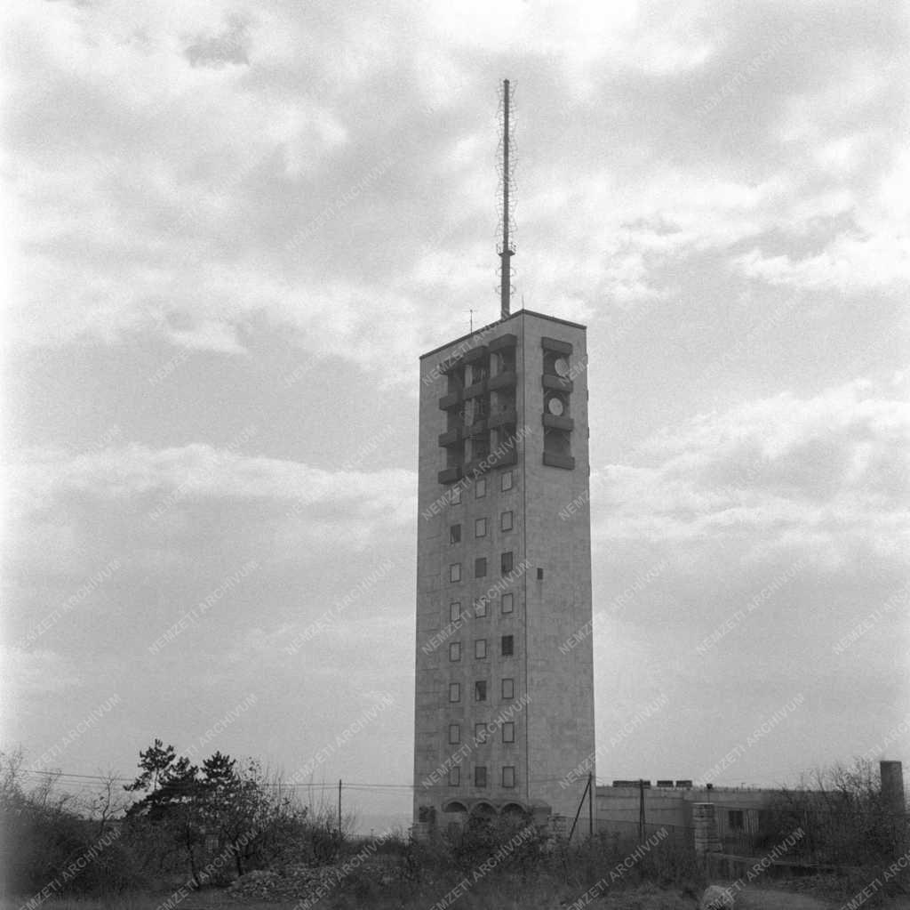 Távközlés -  Széchenyi-hegyi adótorony