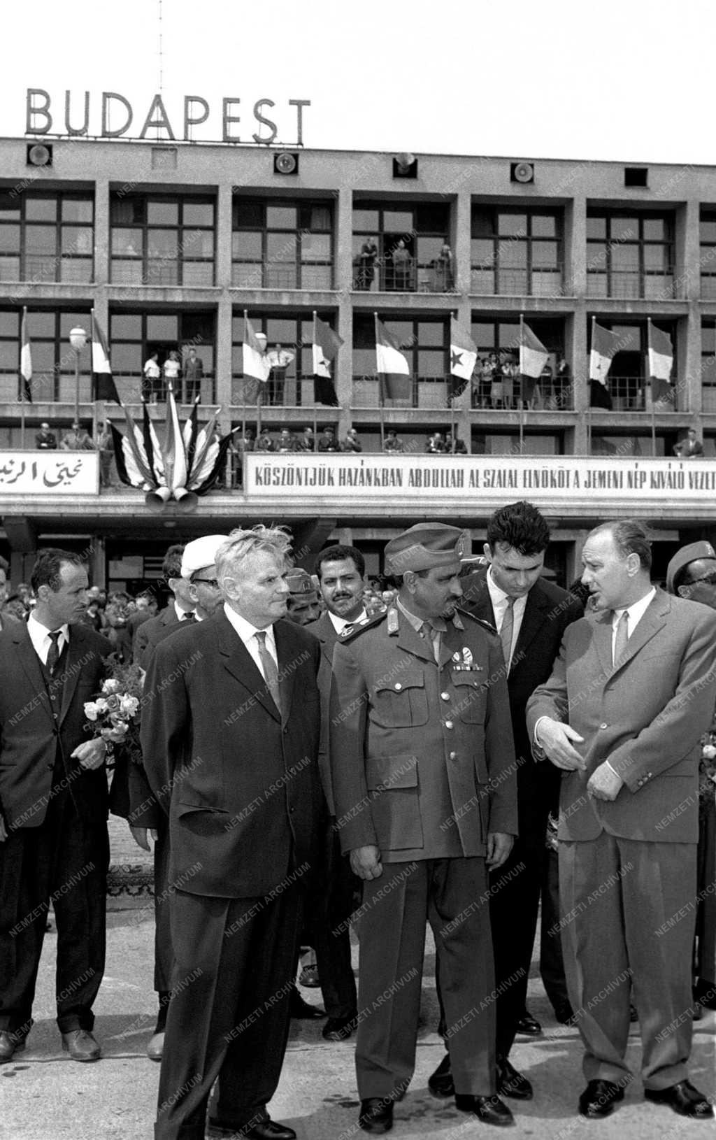Külpolitika - Abdullah Al-Szalal Magyarországon  