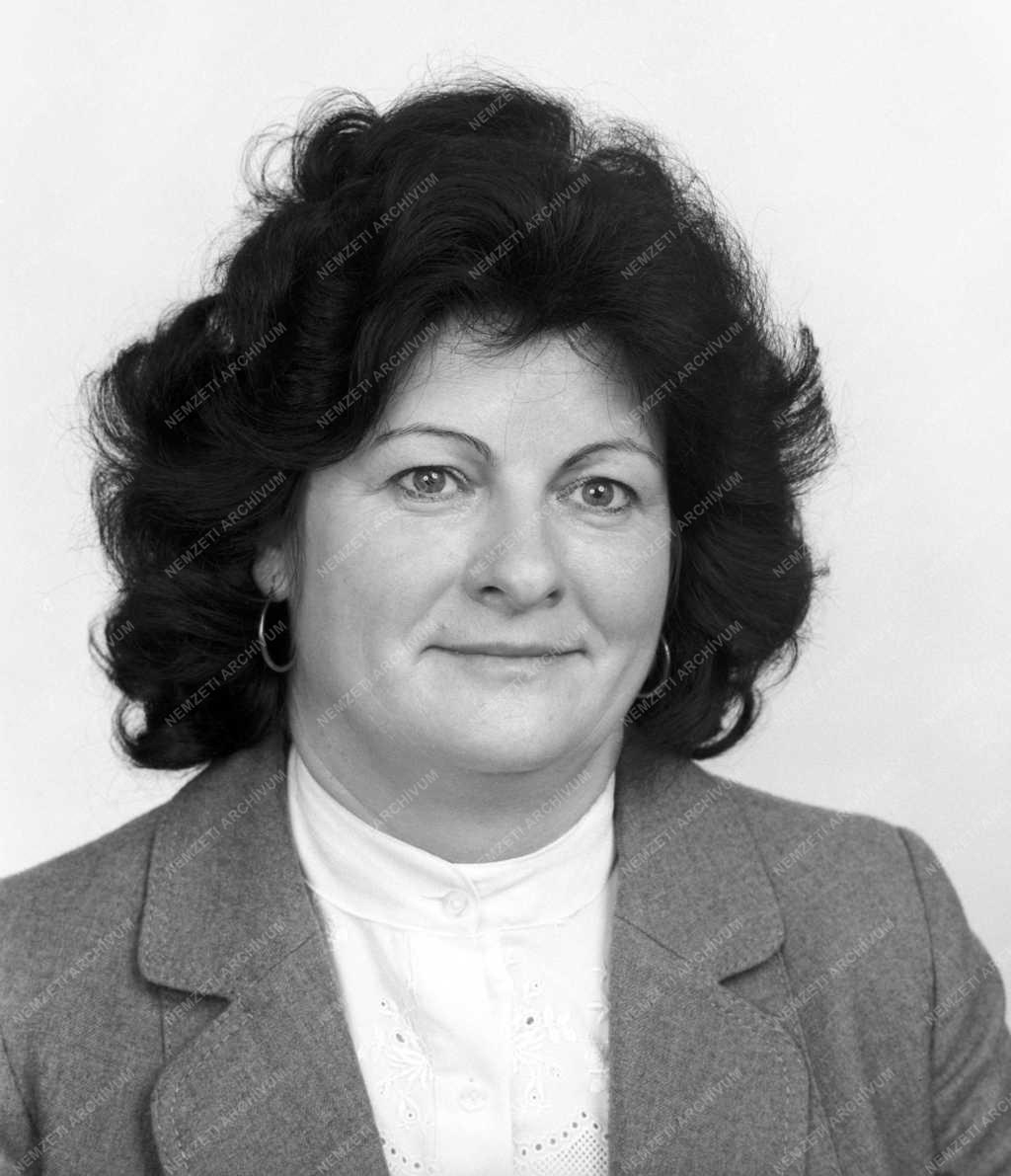 Belpolitika - Parlamenti képviselőjelöltek