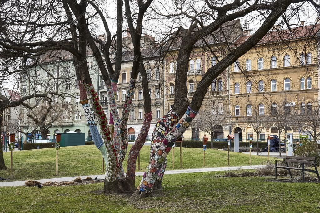 Művészet - Budapest - Teleki téri park