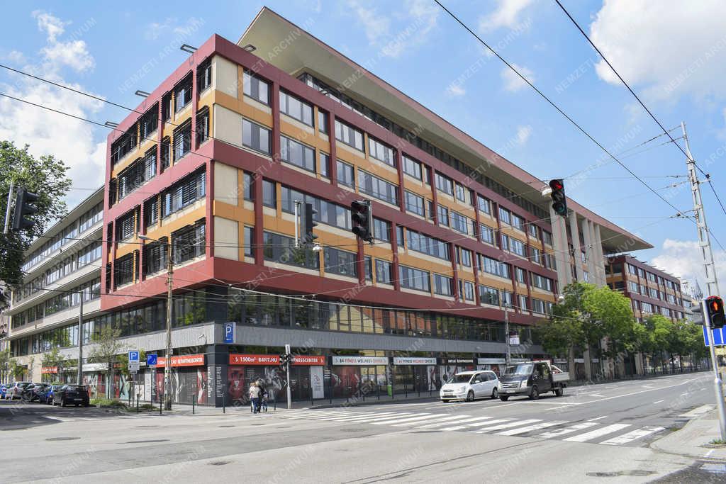 Városkép - Budapest - Spirál irodaház