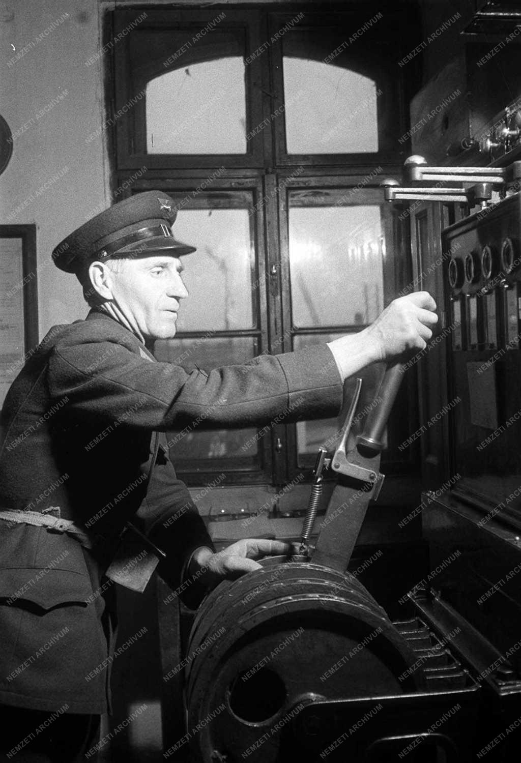 A szerző válogatása - Hencsei Lajos bakter