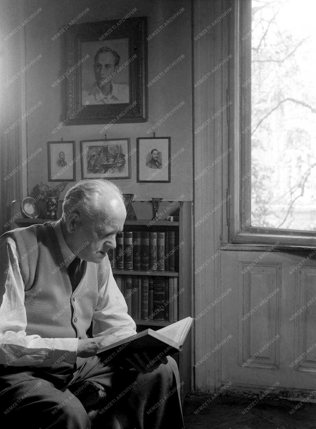 Kárpáti Aurél Kossuth-díjas író, kritikus