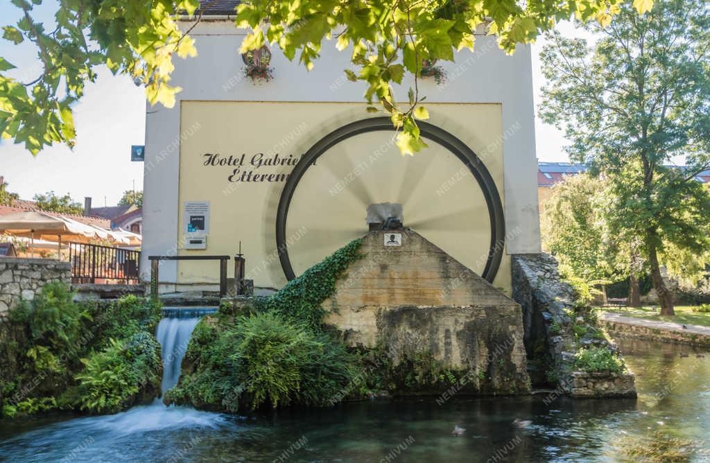 Vendéglátás - Tapolca - Vízimalom étterem a Malom-tó mellett 