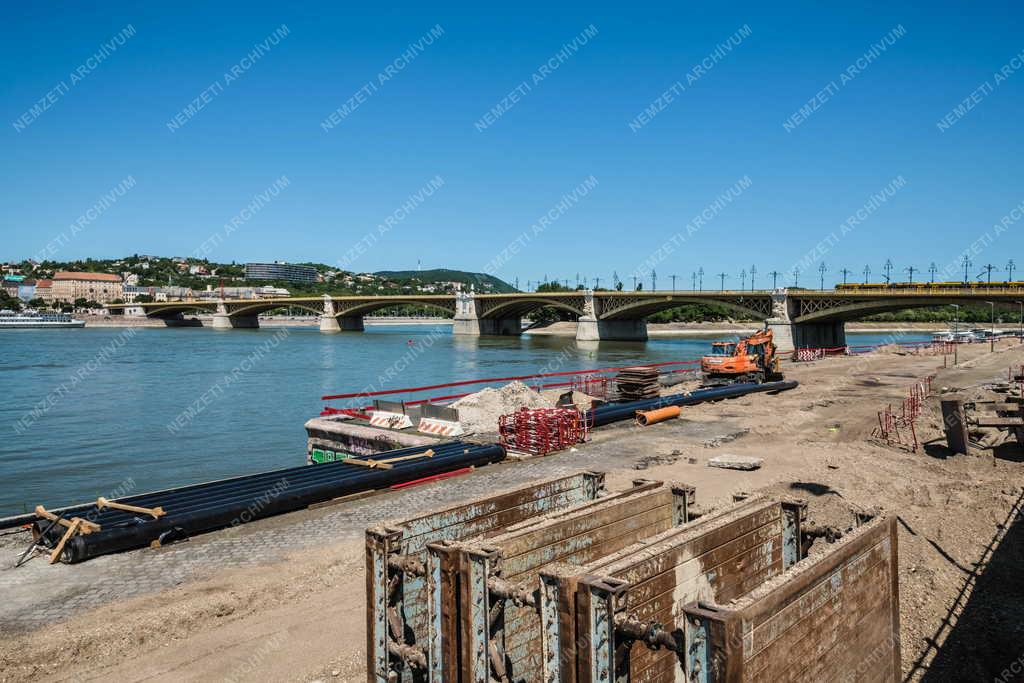 Településfejlesztés - Budapest - Átépítik az Idősebb Antall József rakpartot