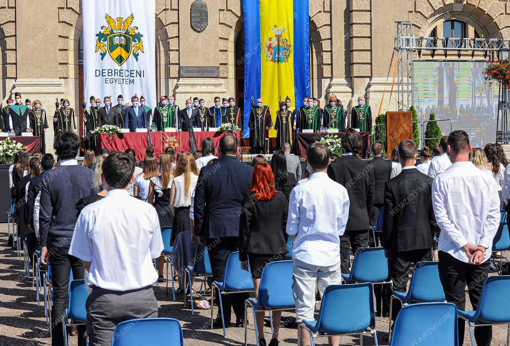 Felsőoktatás - Debrecen - Rendhagyó évnyitó a Debreceni Egyetemen