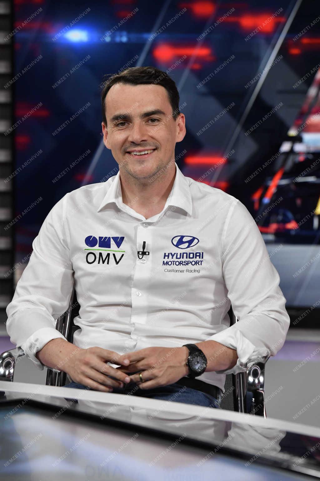 Sajtó - Televízió - Michelisz Norbert autóversenyző, Forma-1 szakkommentátor