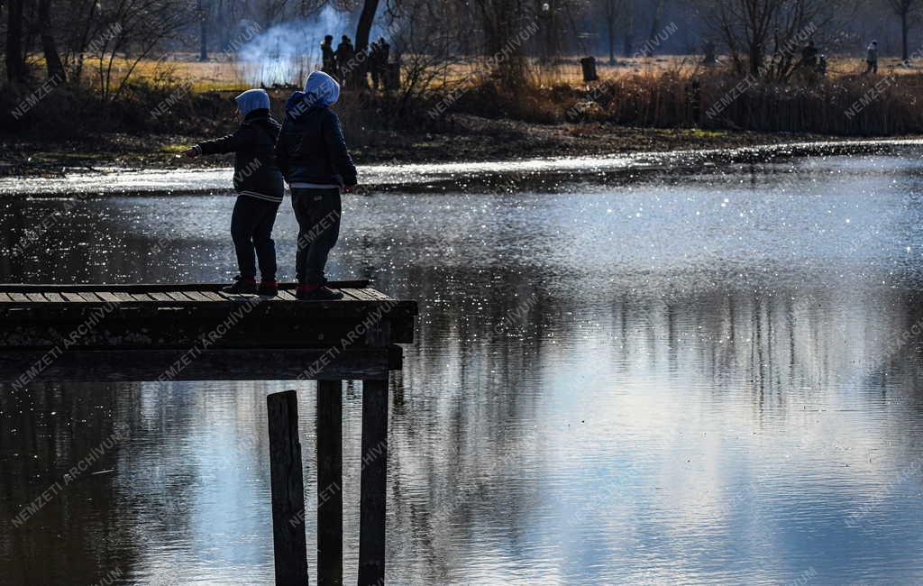 Tájkép - Időjárás - Korai tavasz a Vekeri-tónál