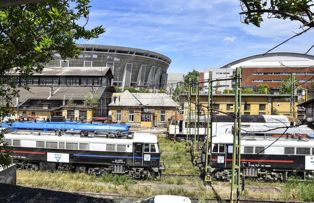 Közlekedés - Budapest - Keleti Pályaudvar külső területe