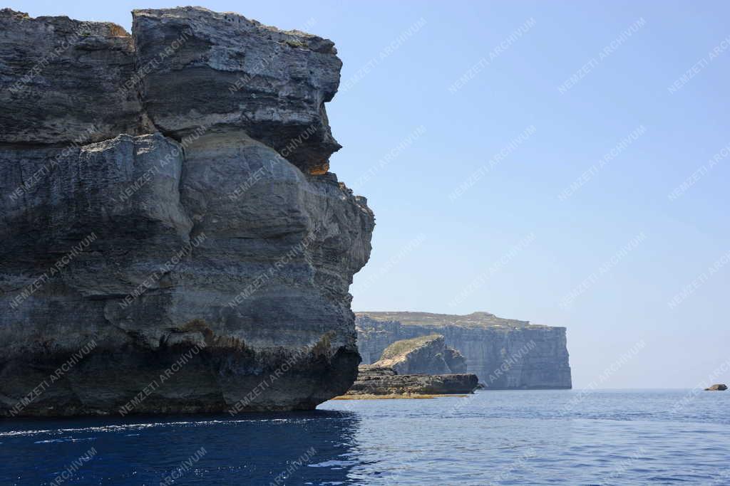 Tájkép - Dwejra - A Gozo sziget sziklafala