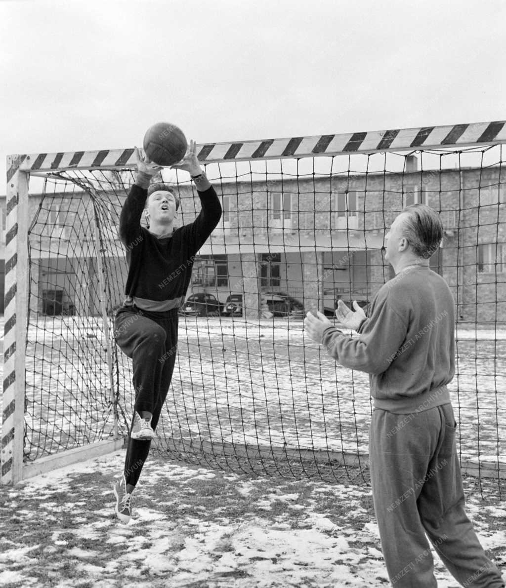 Sport - A labdarúgó válogatott edzése