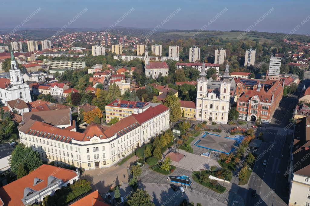 Városkép - Miskolc - Hősök tere