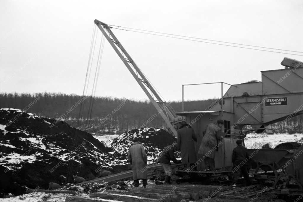 Bányászat - Szentgál felszíni bánya - Földmunkák