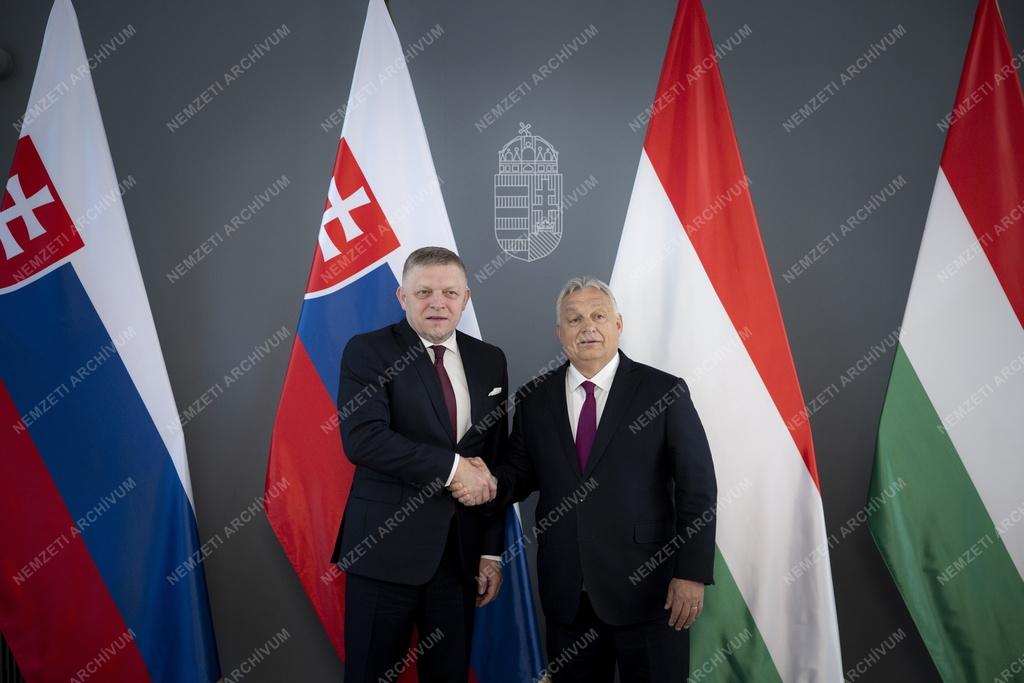 Orbán Viktor fogadta a szlovák kormányfőt