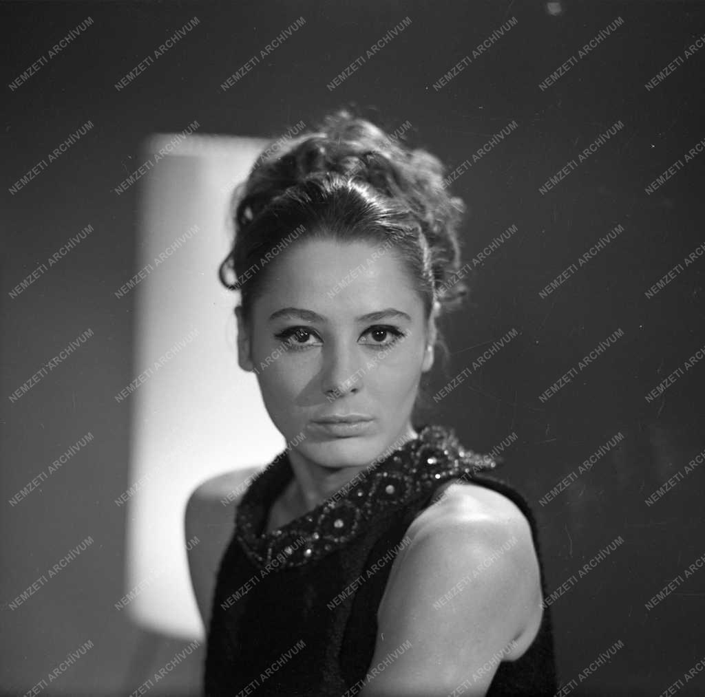 Színház - Agárdy Ilona színésznő