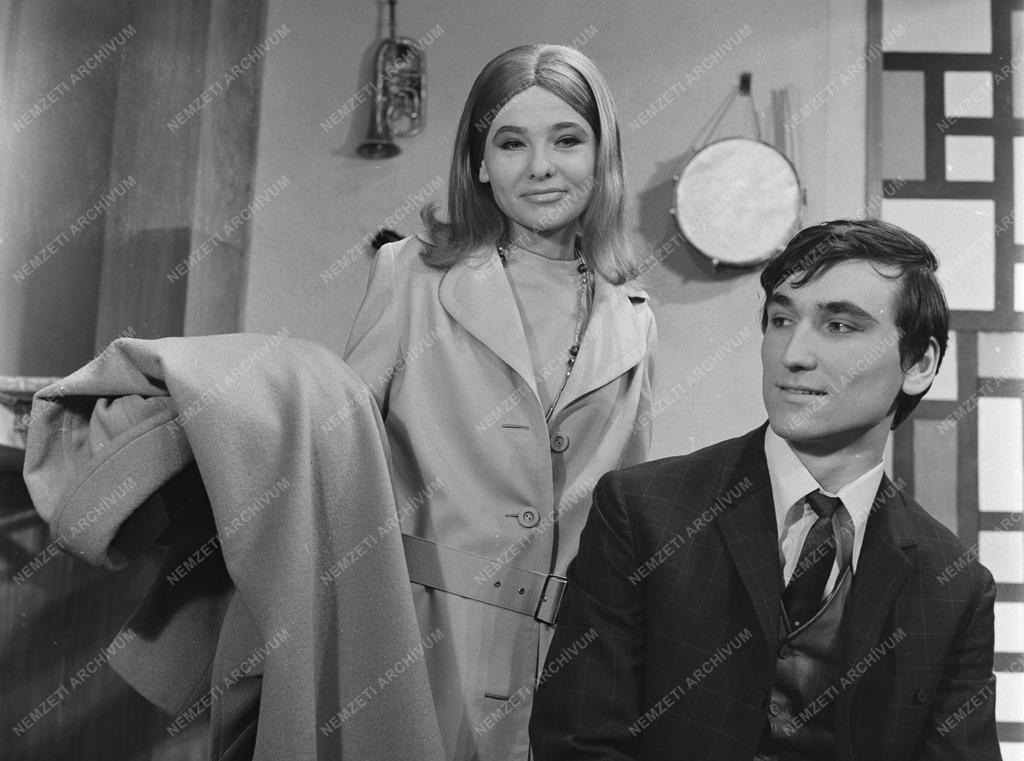 Kultúra - Színház - Vészi Endre: Üvegcsapda