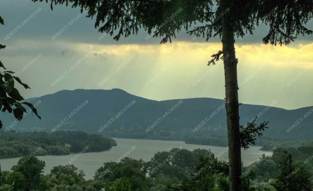 Időjárás - Nagymaros - Vihar előtt a Dunakanyarban