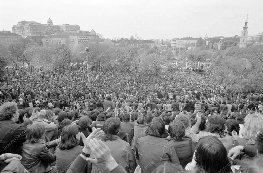 Kultúra - Ünnep - A tabáni majális