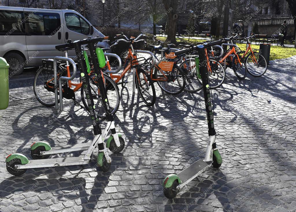 Közlekedés - Budapest - E-roller