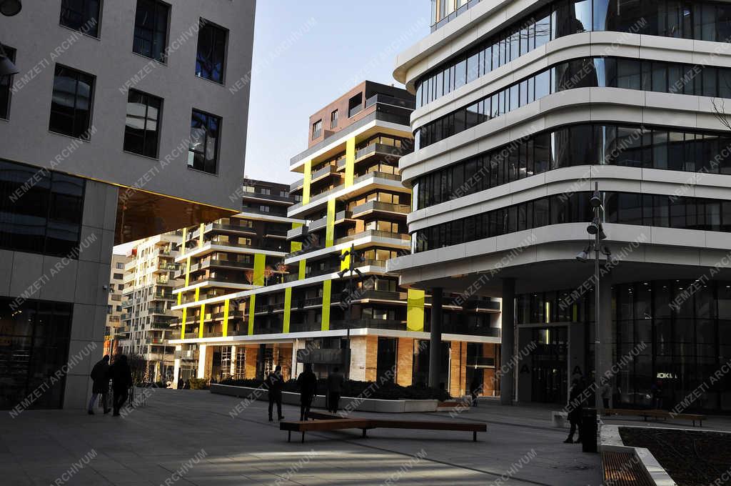 Városkép - Budapest - Corvin sétány