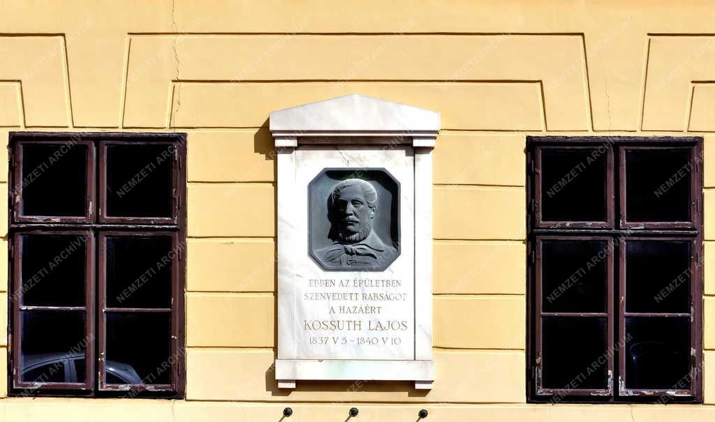 Városkép - Budapest - Kossuth Lajos-emléktábla a Budai Várban