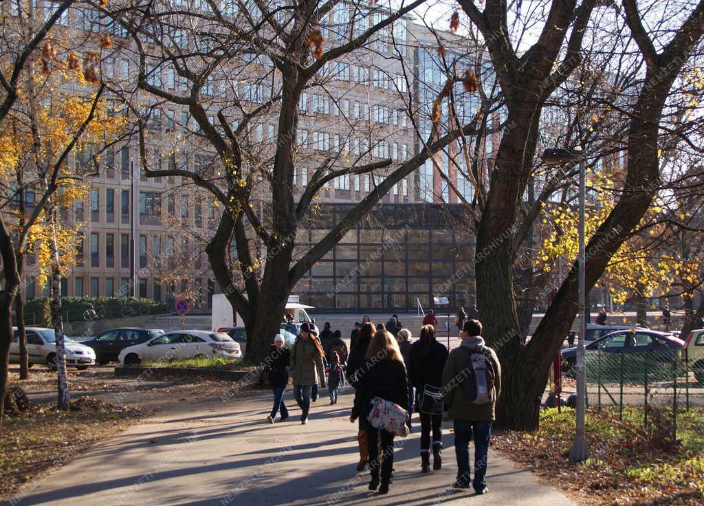 Lágymányos - Egyetemisták