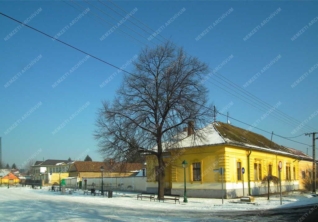 Táj, város - Szob - Városkép