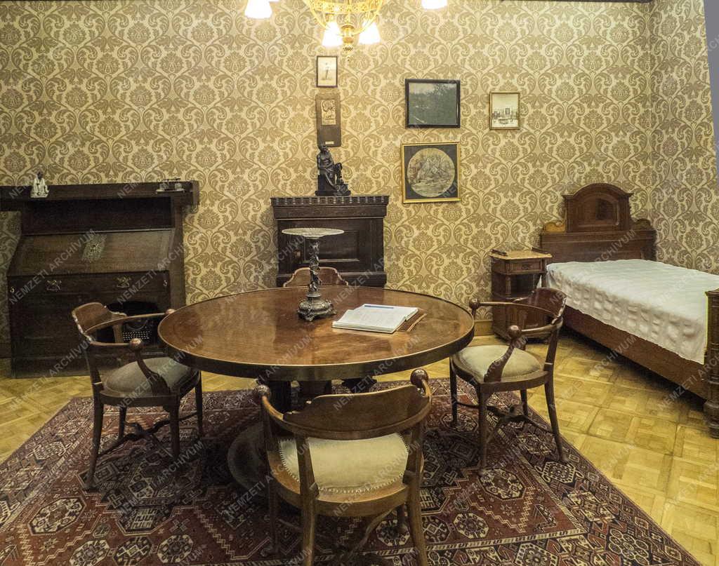 Épület - Budapest - A Róth Miksa Emlékház