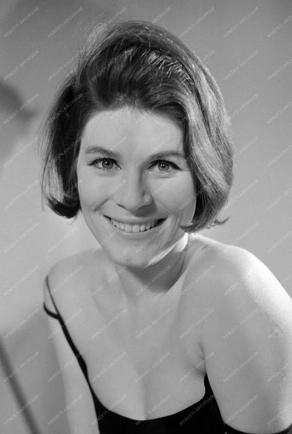 Kultúra - Farkas Gabi színésznő