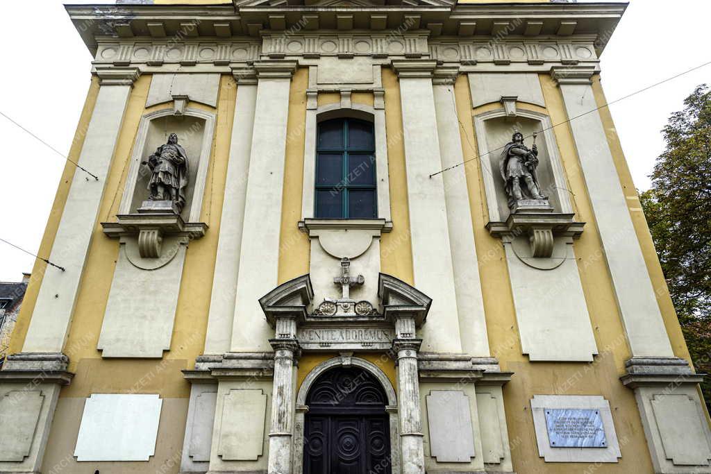 Egyház - Budapest - Havas Boldogasszony templom Krisztina városrészben