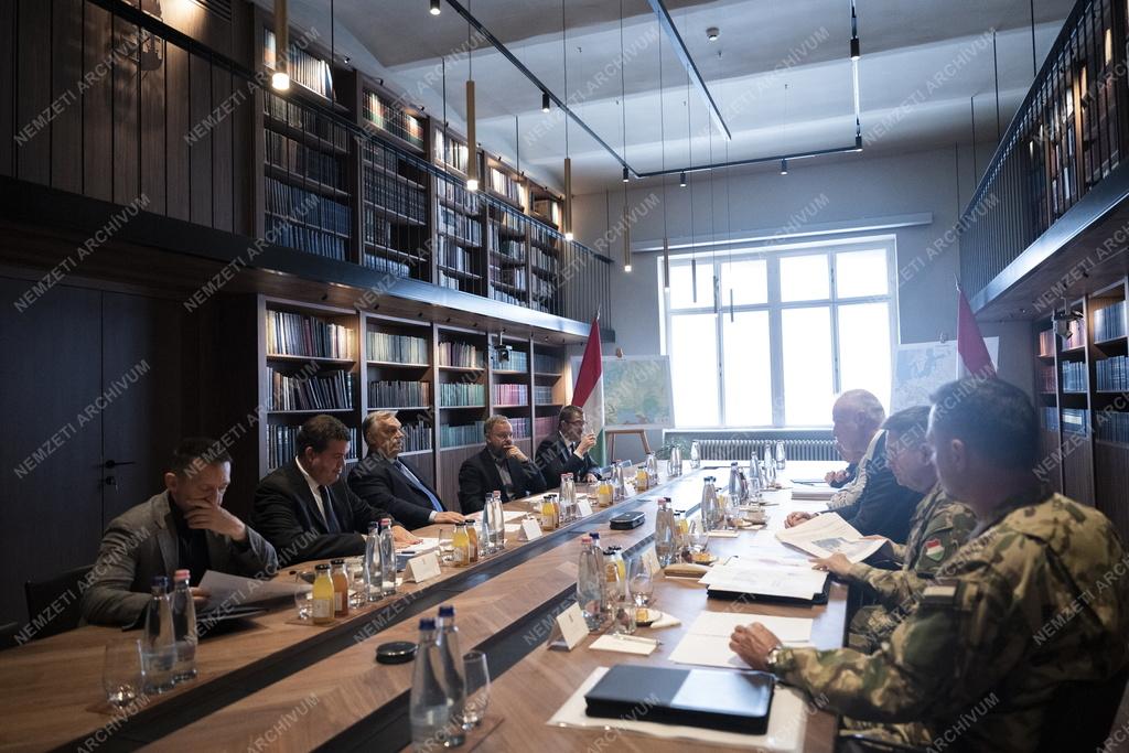 A Védelmi Tanács ülése