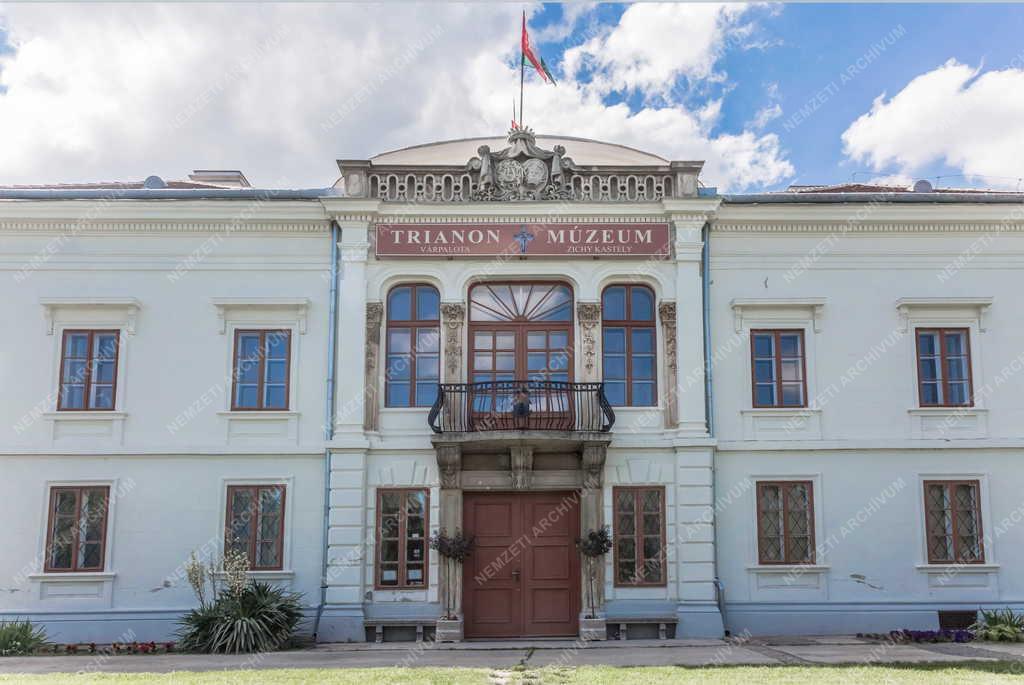 Épület - Várpalota - Trianon Múzeum