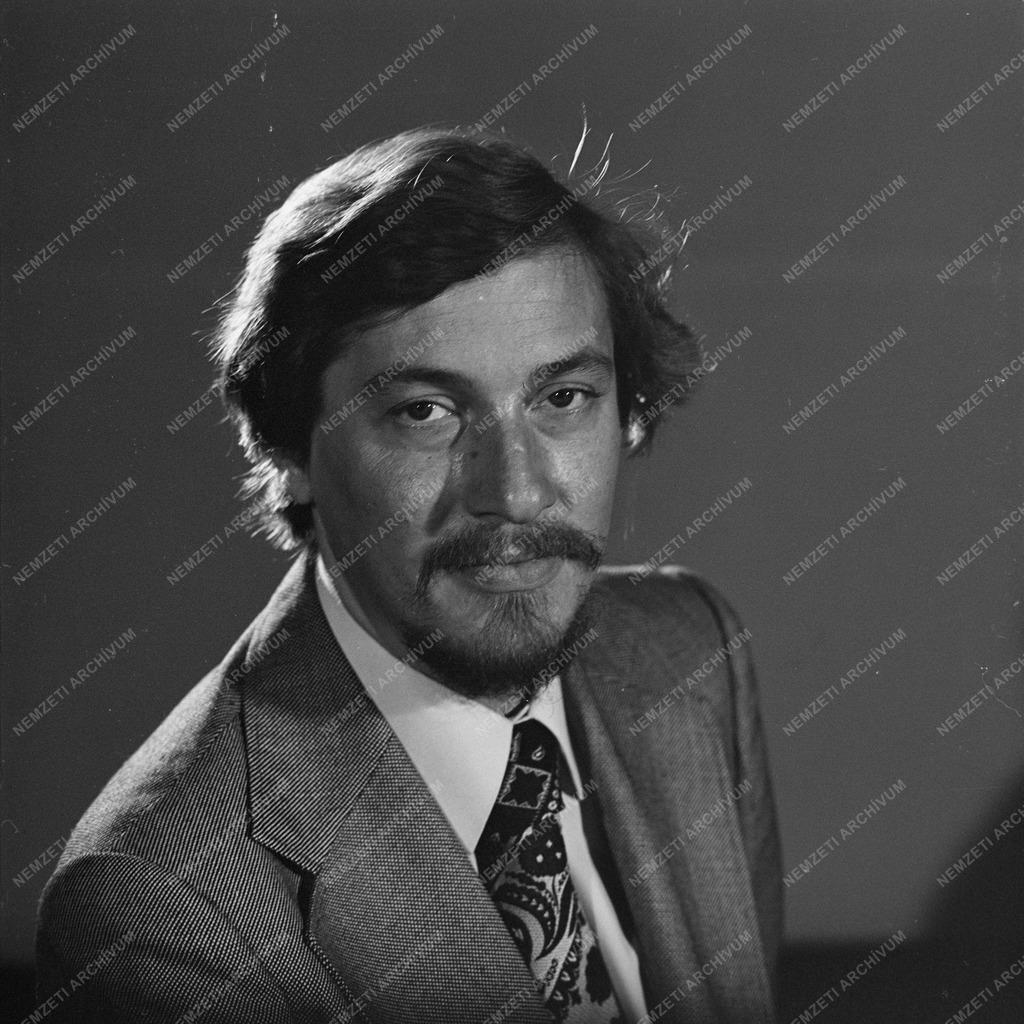 Kultúra - Várday Zoltán színművész