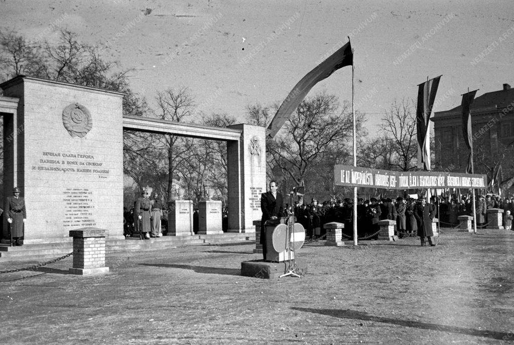Emlékünnep – Lenin halálának évfordulója