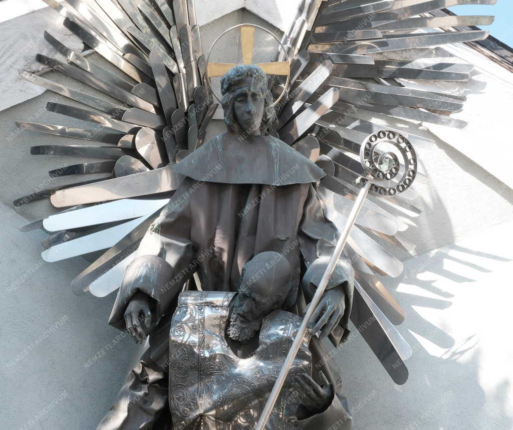 Egyház - Budapest-Kelenföld Szent Gellért Plébánia épületegyüttes