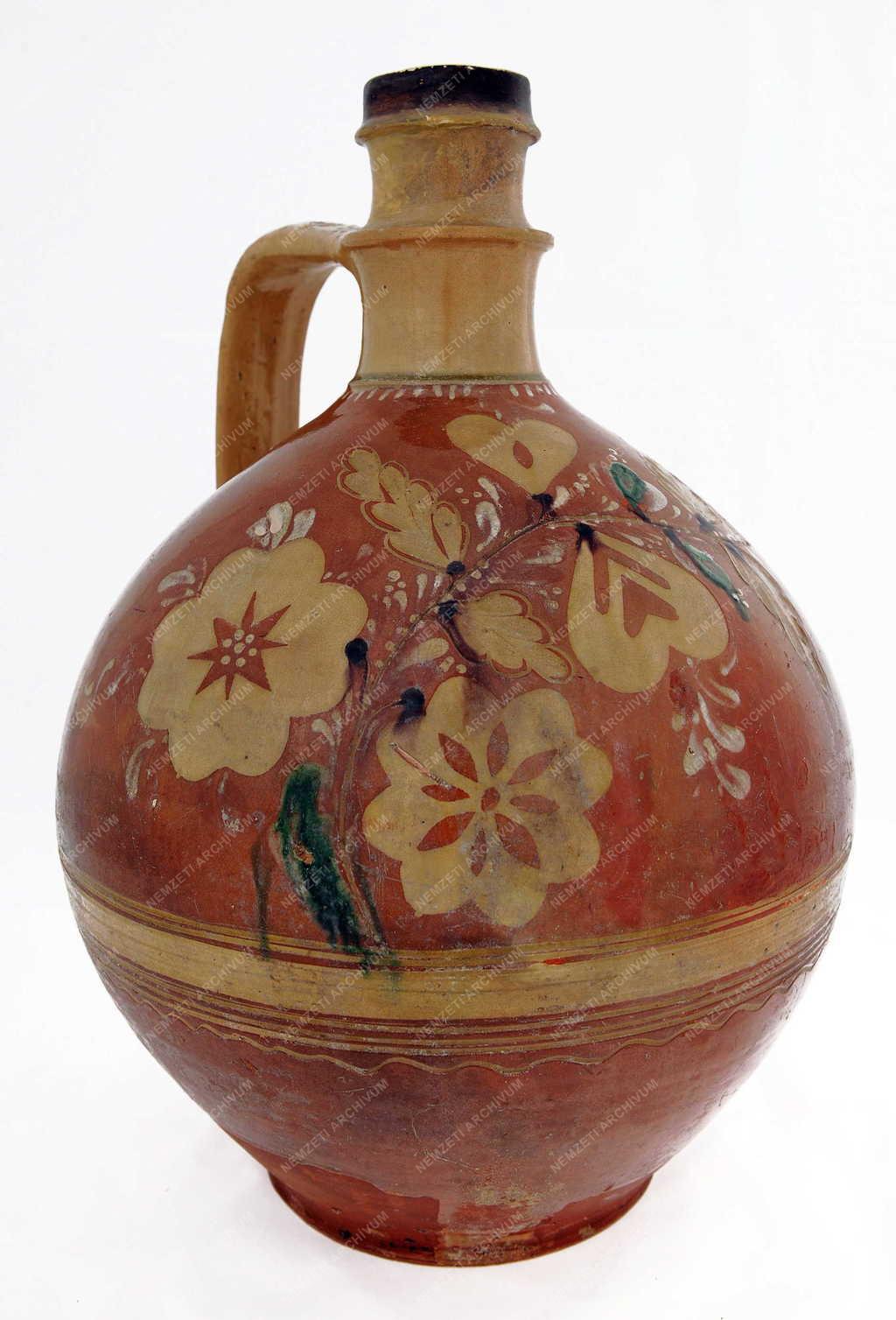 Népművészet - Debrecen - Cserépkorsó