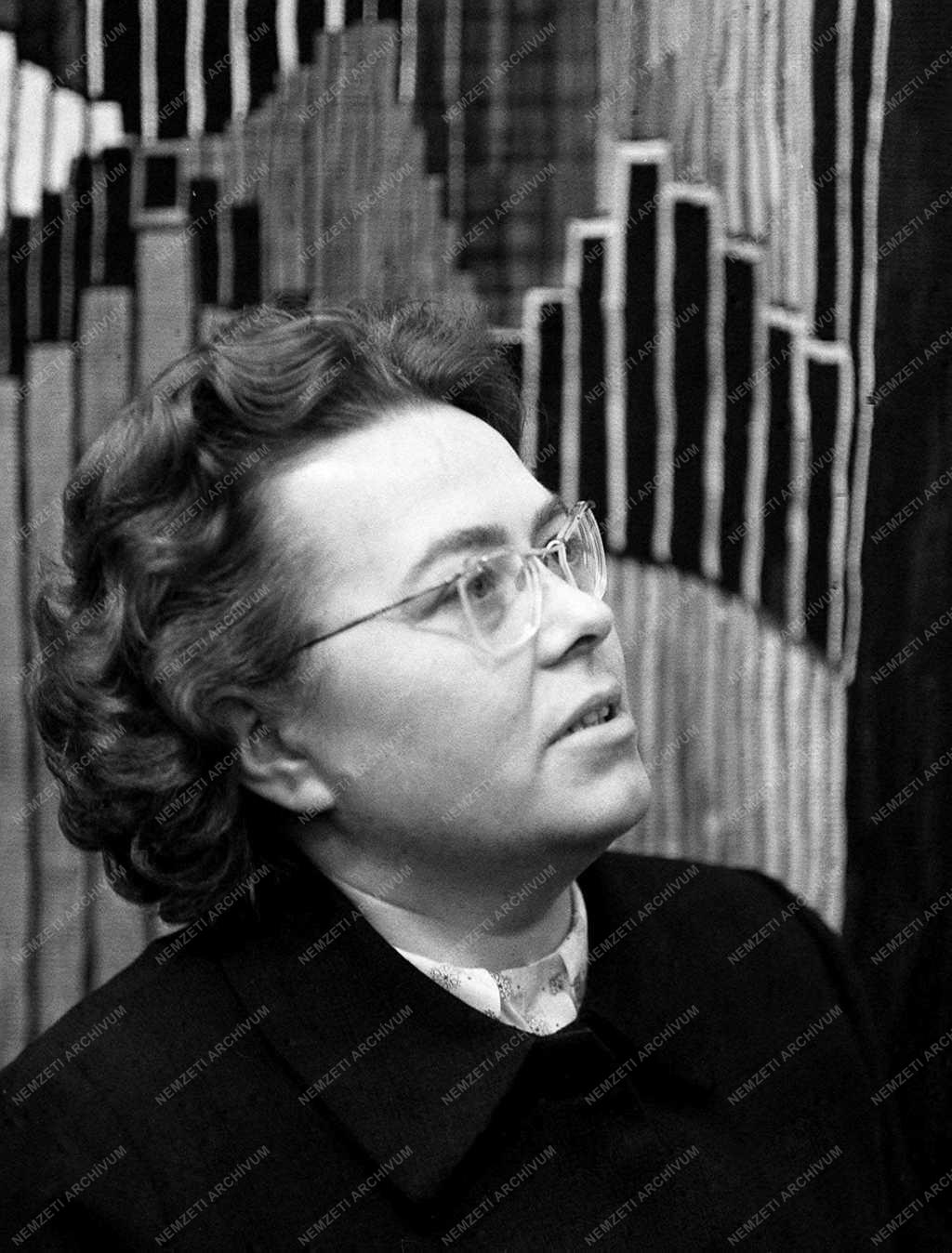 Kultúra - Képzőművészet - Gábor Magda szobrászművész