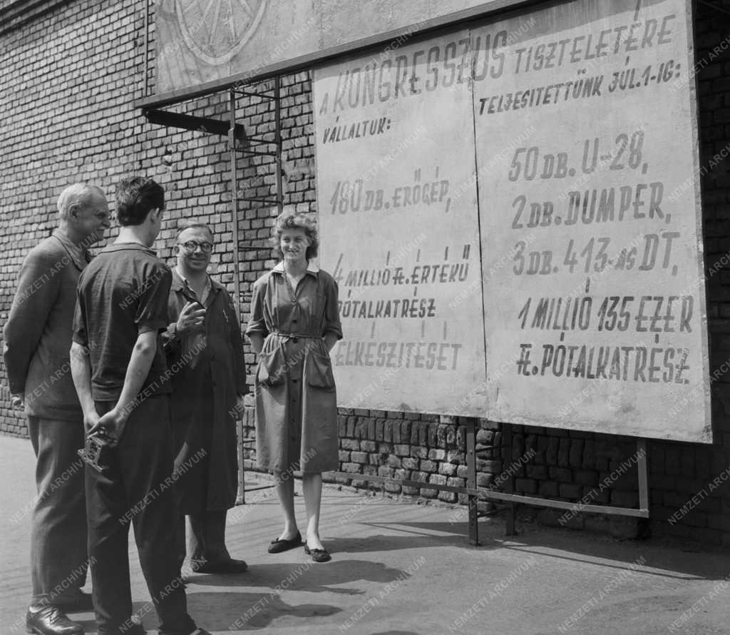 Gépipar - Vörös Csillag Traktorgyár - Kongresszusi verseny