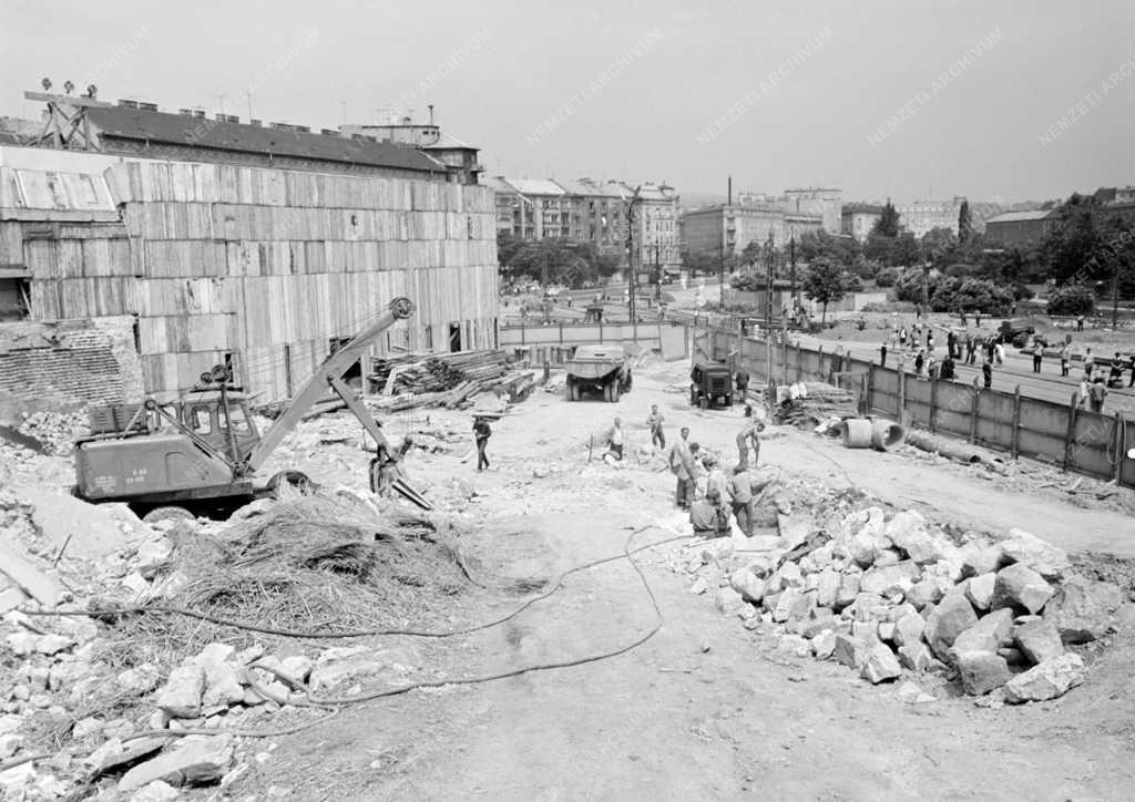 Ipar - Felújítják a Déli pályaudvart