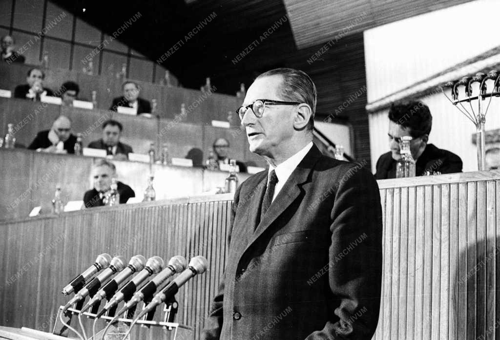 Erdey-Grúz Tibor Kossuth-díjas kémikus