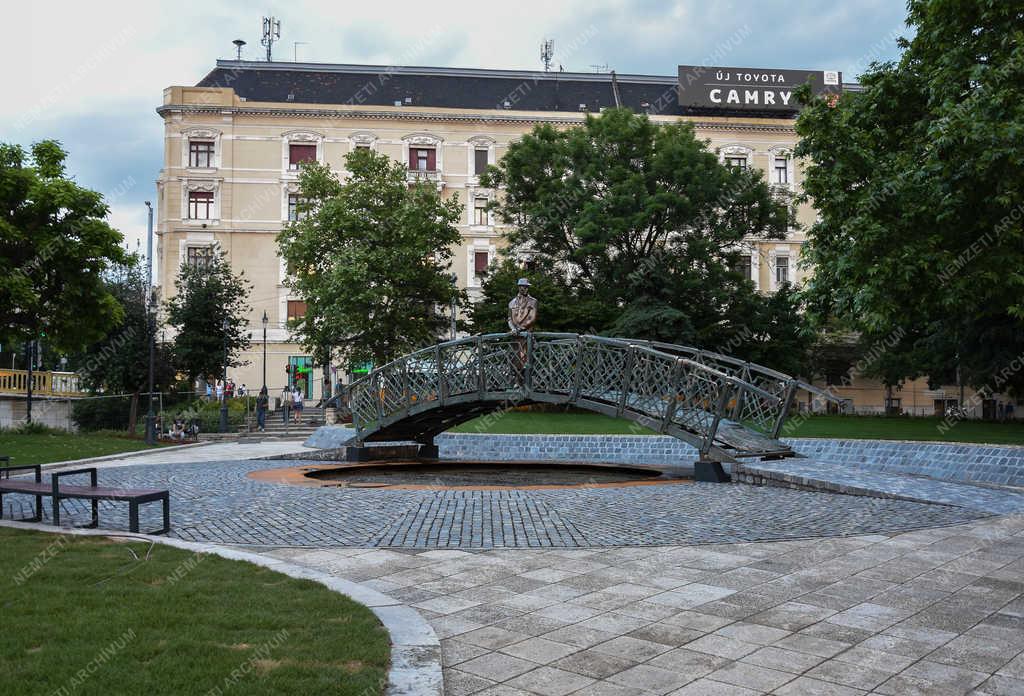 Köztéri szobor - Budapest - Nagy Imre