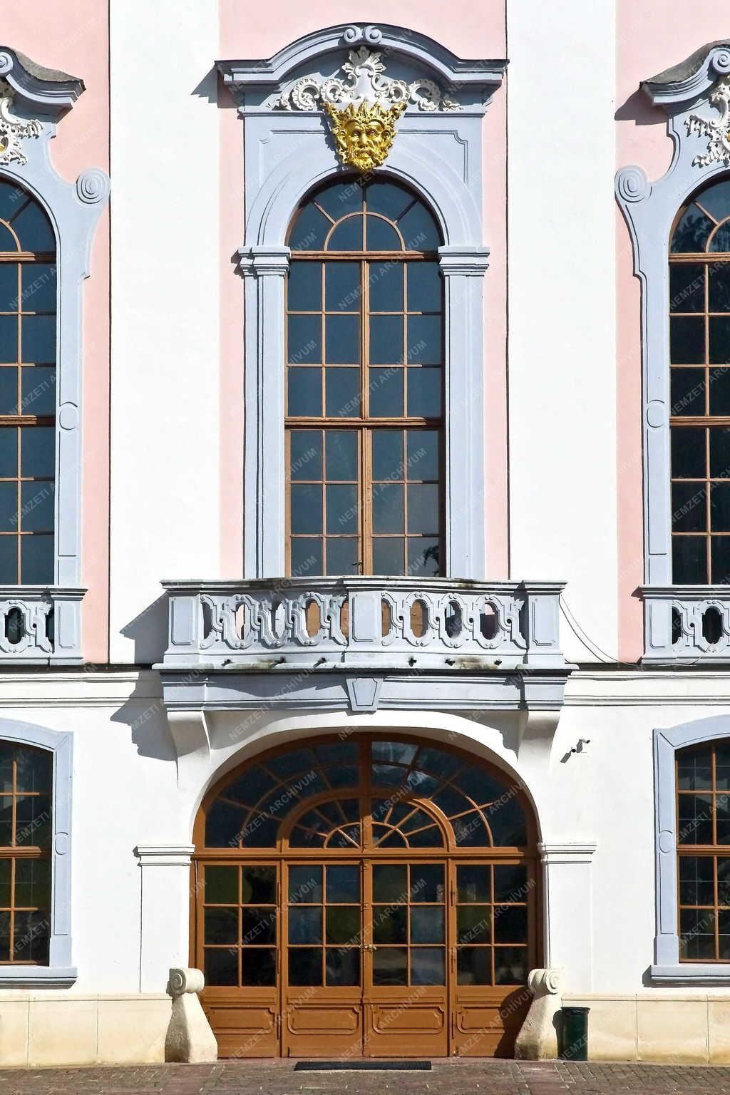 Épület - Gödöllő - A Grassalkovich-kastély részlete