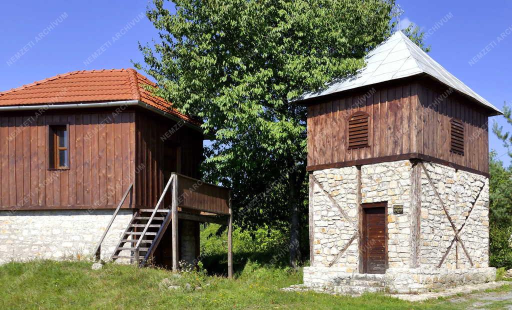 Település - Erdőhorváti - Harangtorony