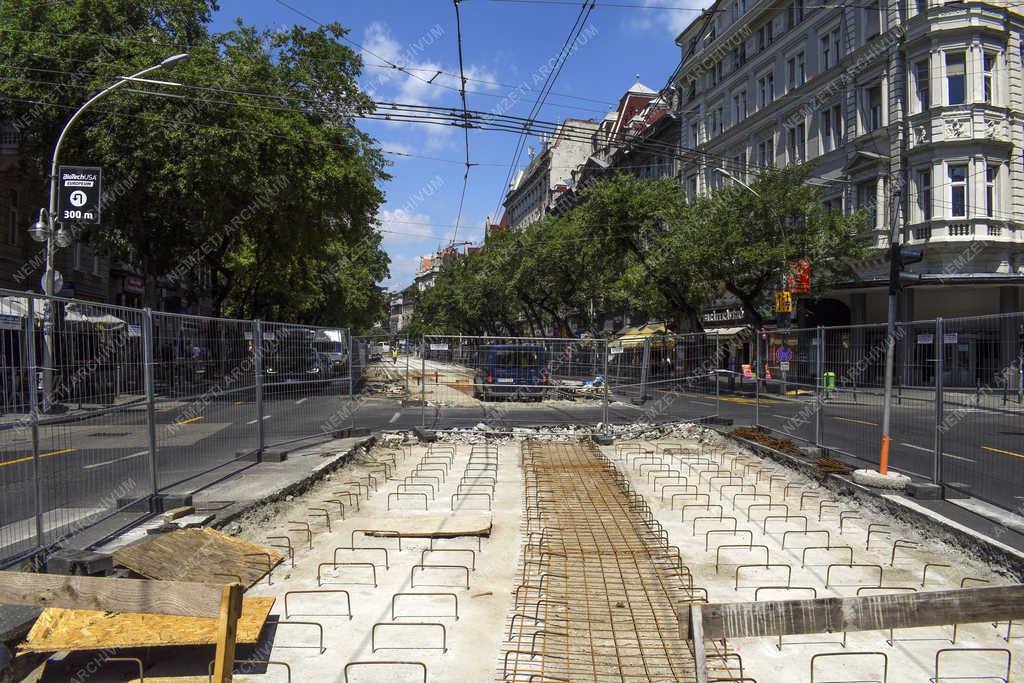 Városkép - Budapest - Villamos pálya felújítás