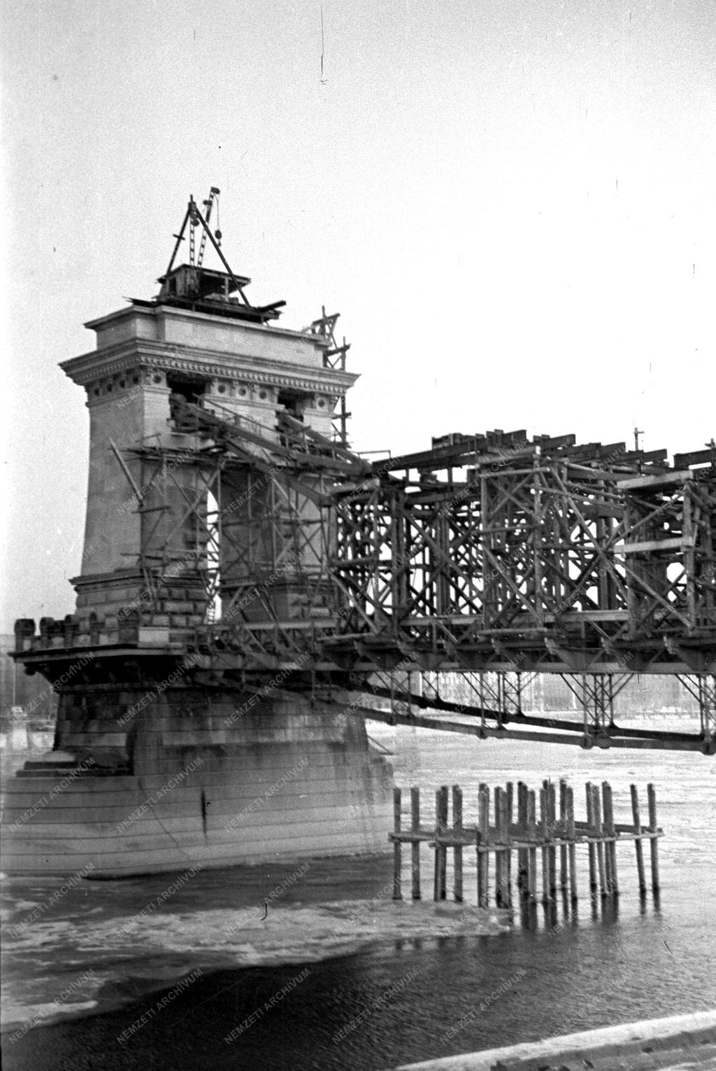 Építőipar - A Lánchíd újjáépítése