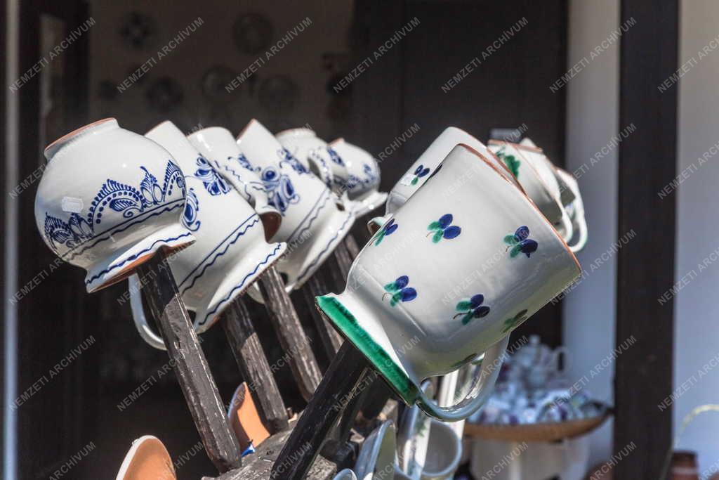 Népművészet - Tihany - Kerámia edények