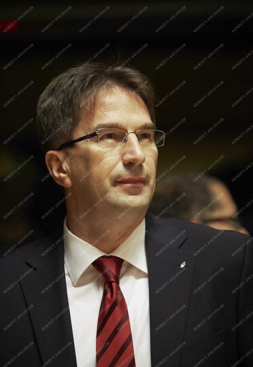 Az EU közlekedési minisztereinek ülése