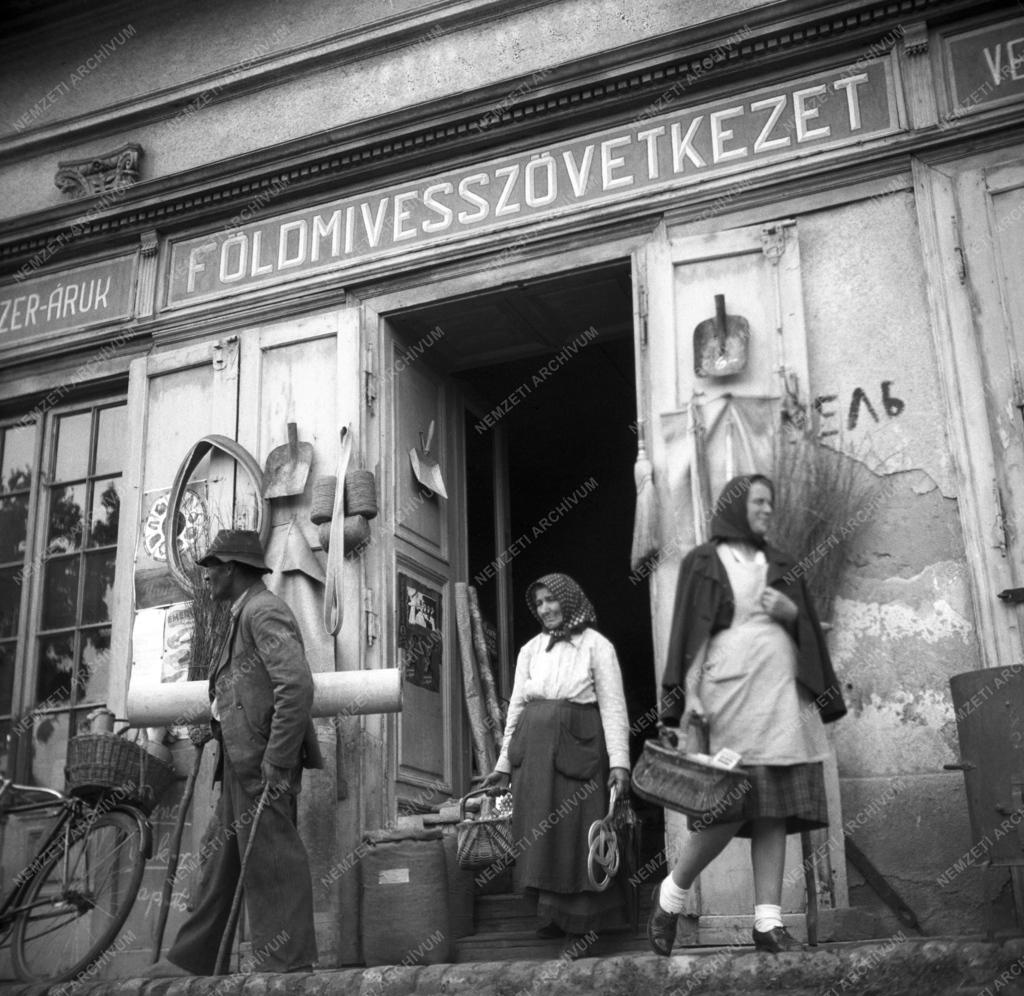 Mezőgazdaság - Földműves-szövetkezet a Dunántúlon