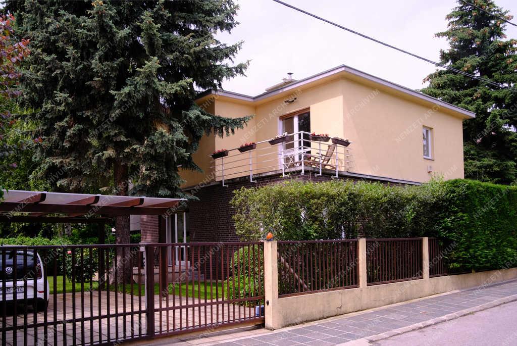 Városkép - Budapest - Napraforgó utcai kísérleti lakótelep